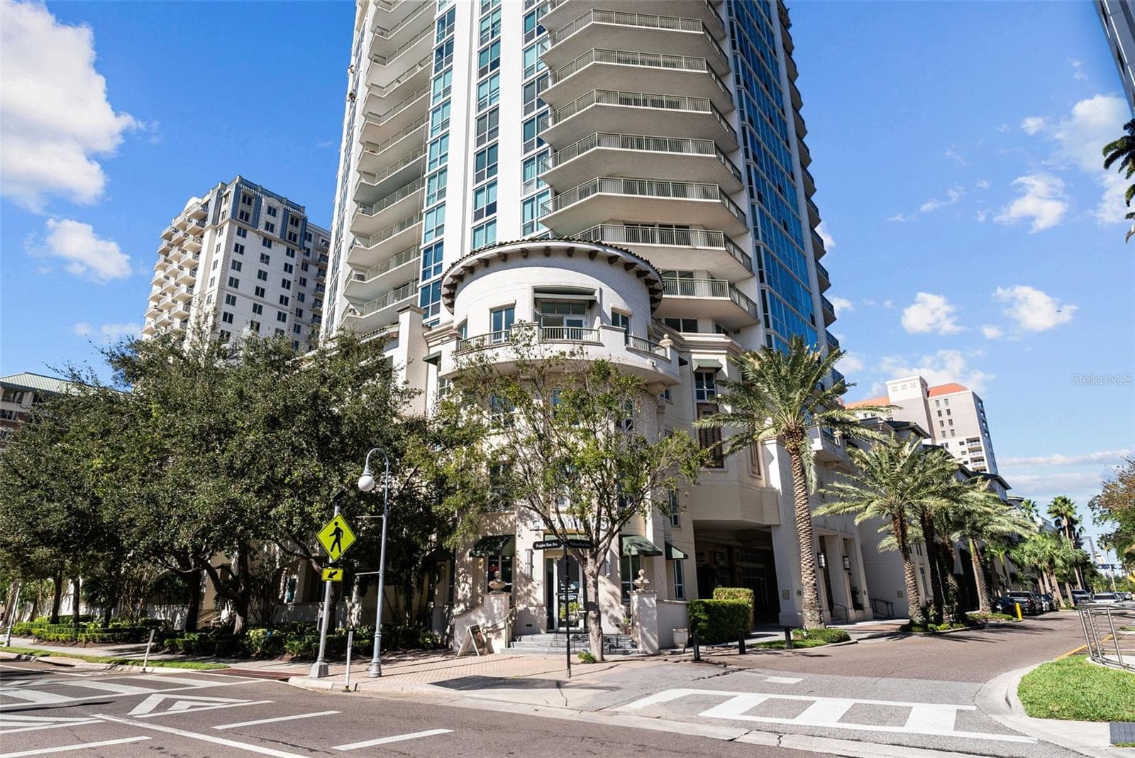 450 KNIGHTS RUN AVE #405, Unit 405